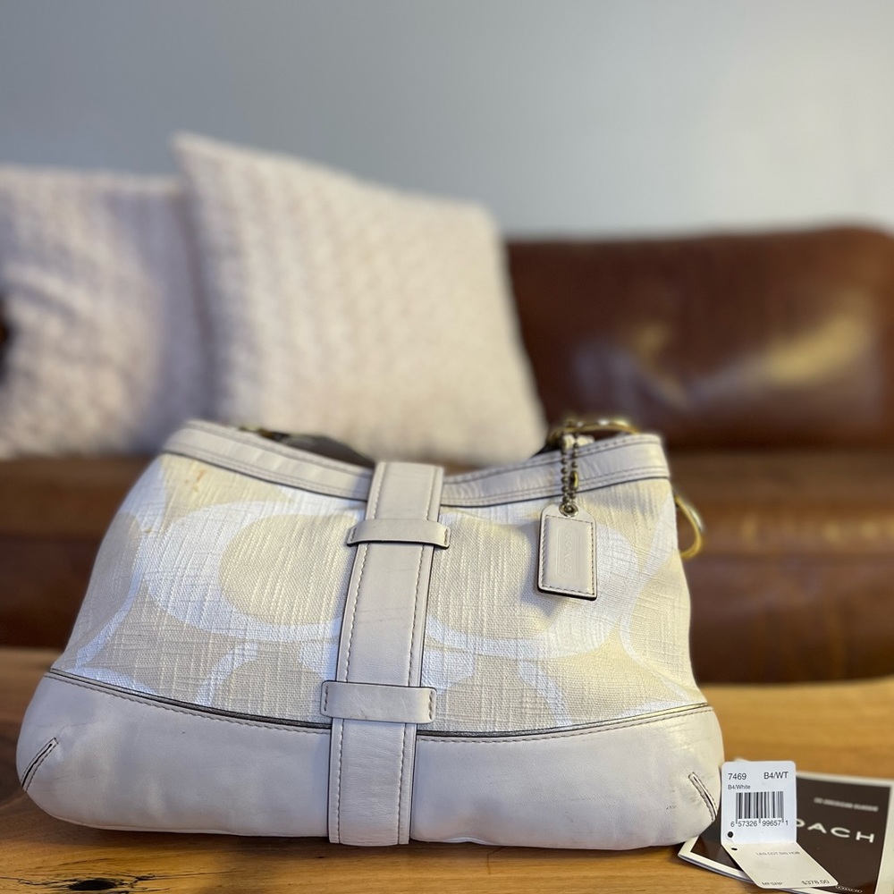 Authentic Coach Legacy Leather shoulder bag - Picture 4 of 8